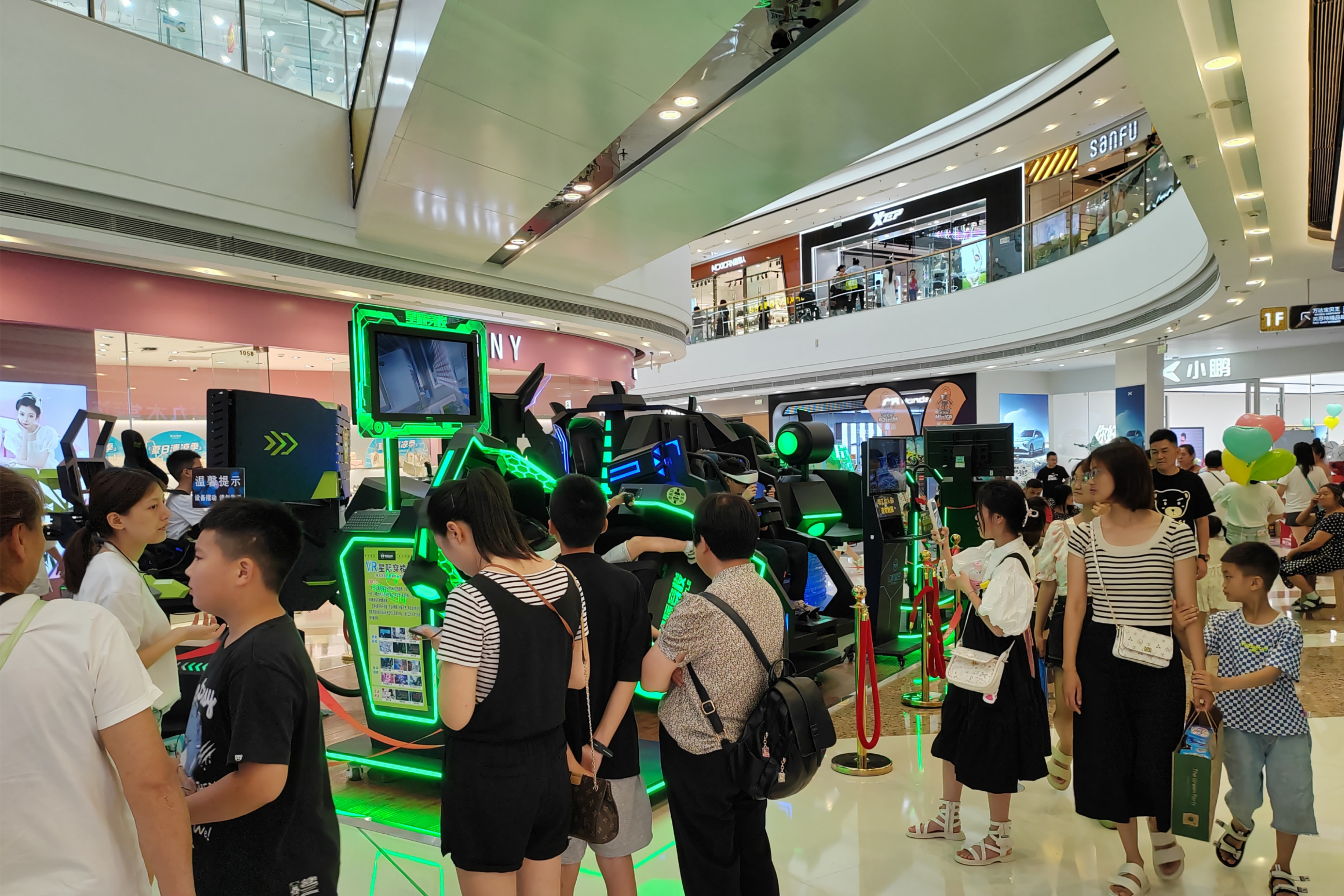 VR 体验馆投资指南：VR 星际空间如何实现高回报运营？