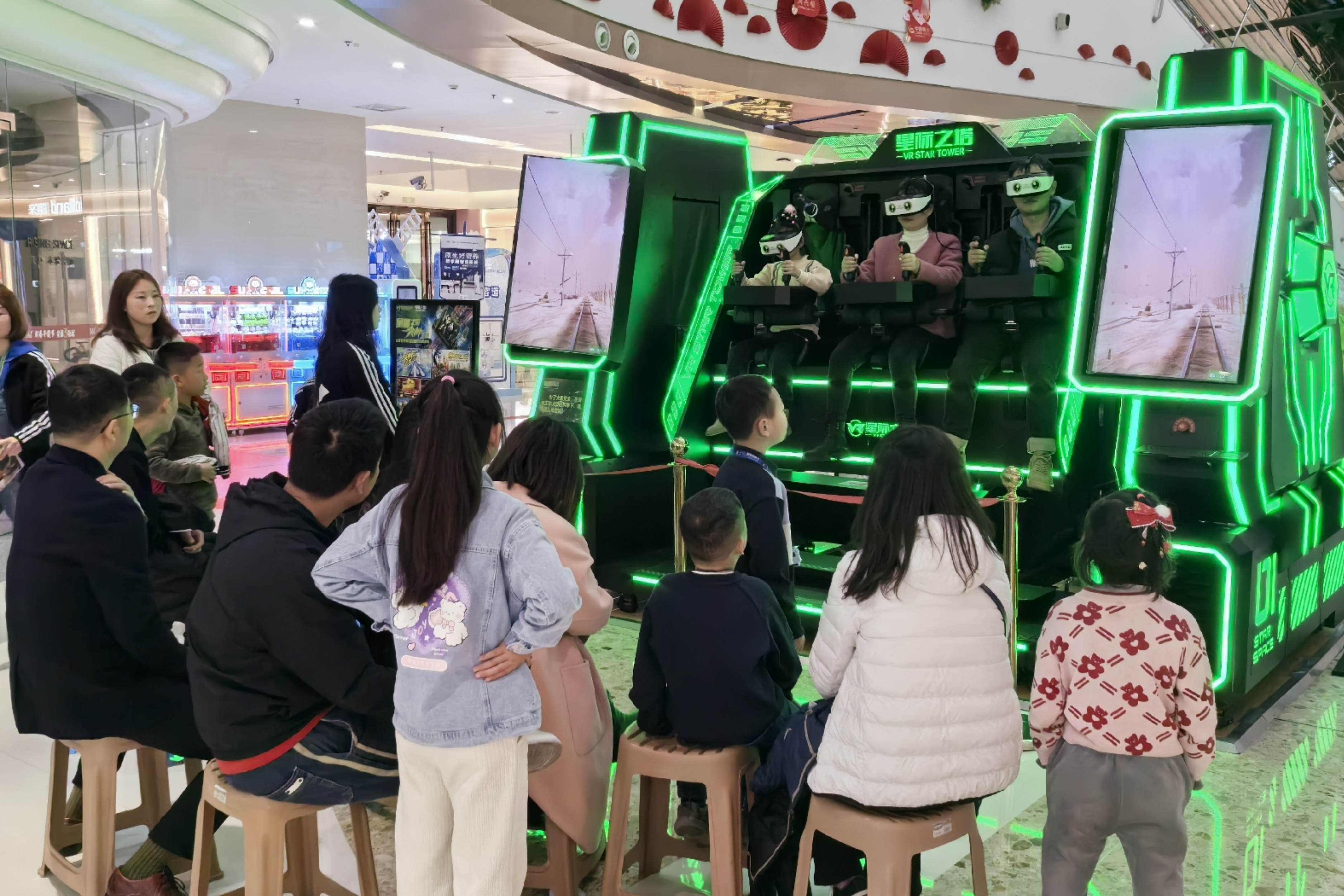 ​VR 主题乐园必备设备：VR 星际空间如何打造差异化体验？