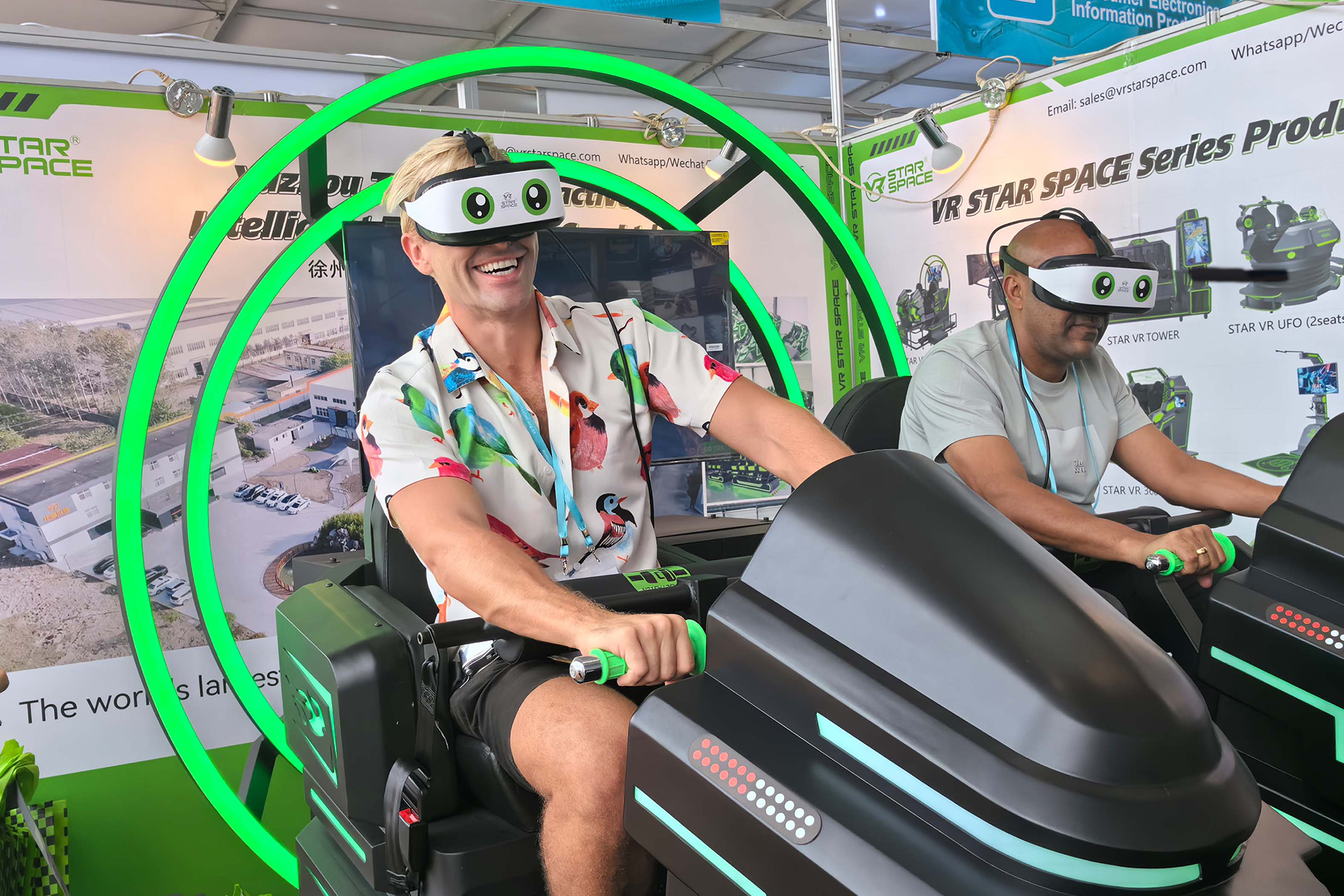 VR 星际空间加盟案例：普通人如何通过 VR 创业实现财富增长