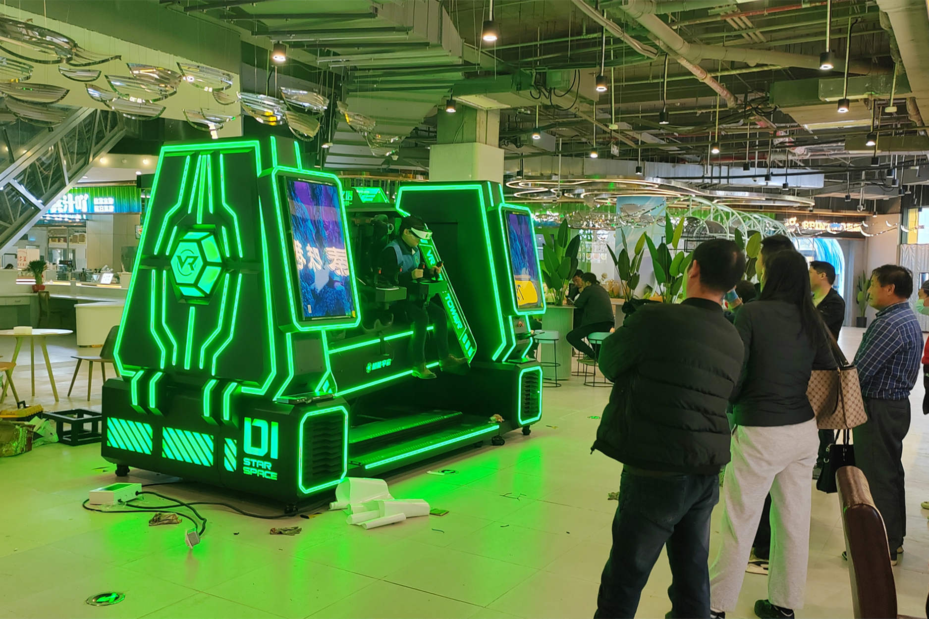 VR星际空间：开启沉浸式娱乐的宇宙之门