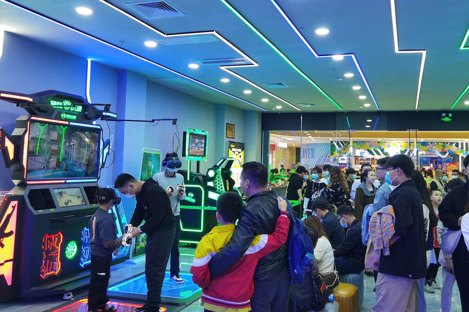 VR 设备十大品牌解析：VR 星际空间如何引领行业新标杆