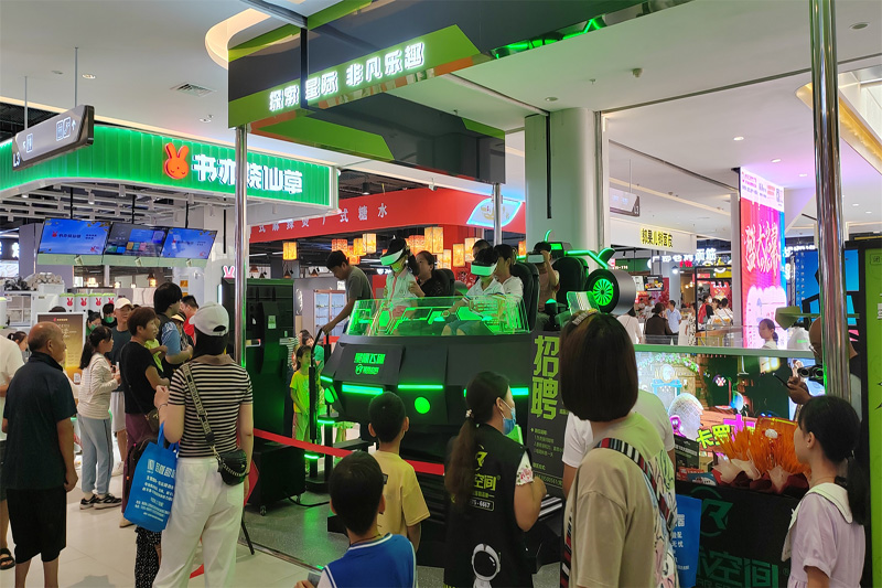 《江苏拓普智能引领游乐新潮流：星际空间下的游乐场设施之选》