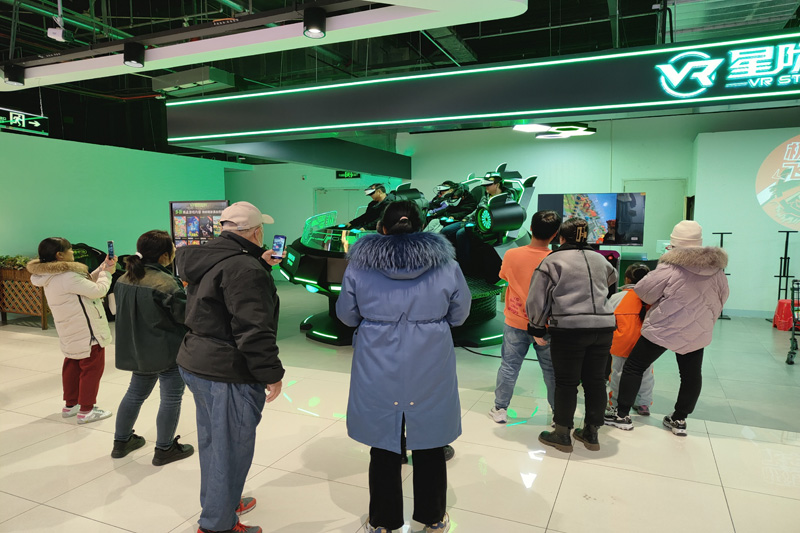 星际空间 VR 体验馆：点燃商业新爆点，静候老板掌舵