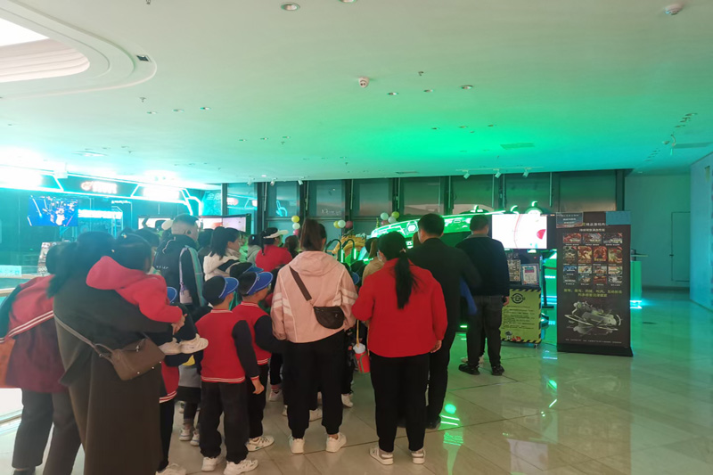 投资星际空间 VR 体验馆，拥抱未来财富