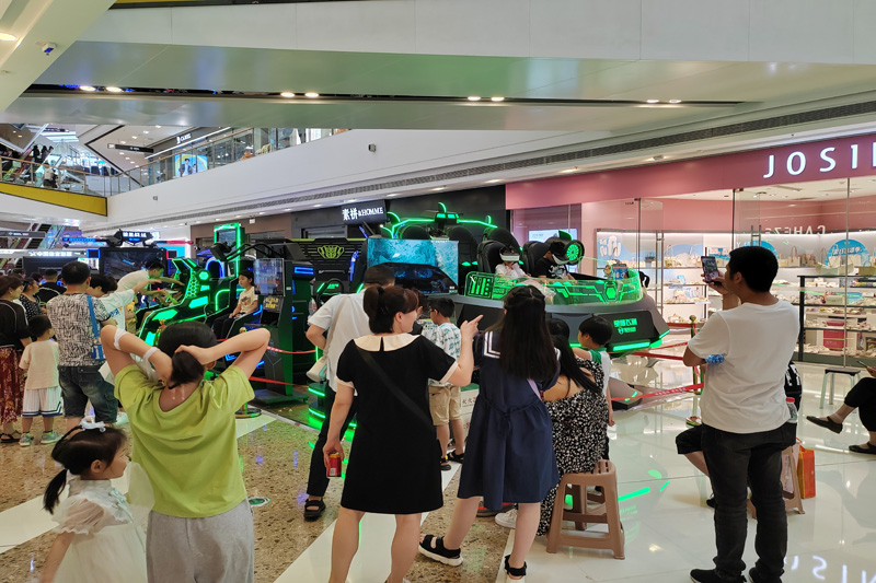 《走进星际空间：科技与幻想交织的奇幻之旅》