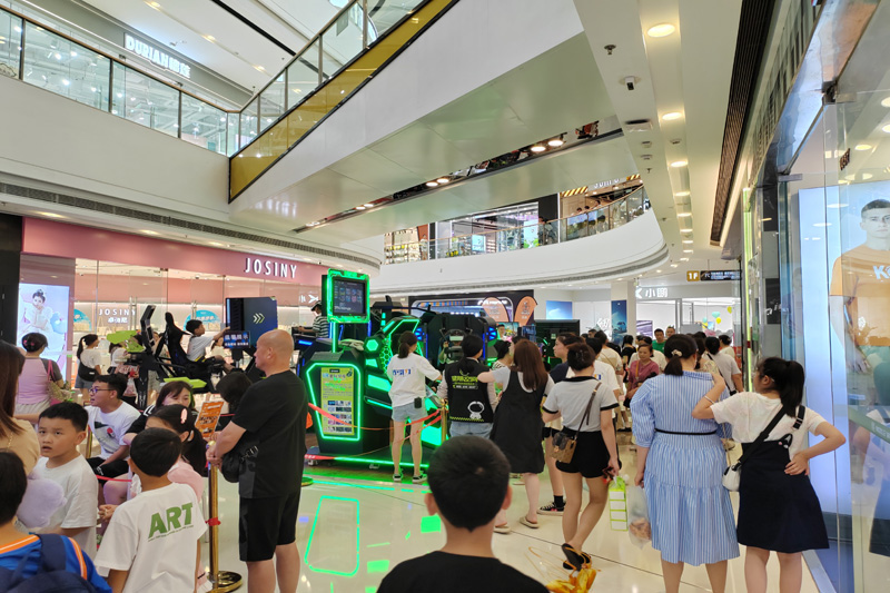 加盟商真实案例！他们如何用 VR 星际空间实现年入百万？