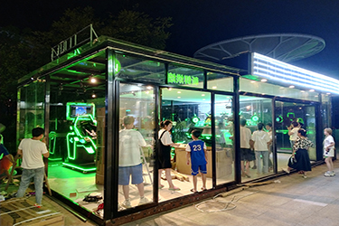哪几款 VR 设备让景区游客排队打卡停不下来？