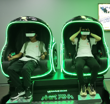 VR星际太空舱