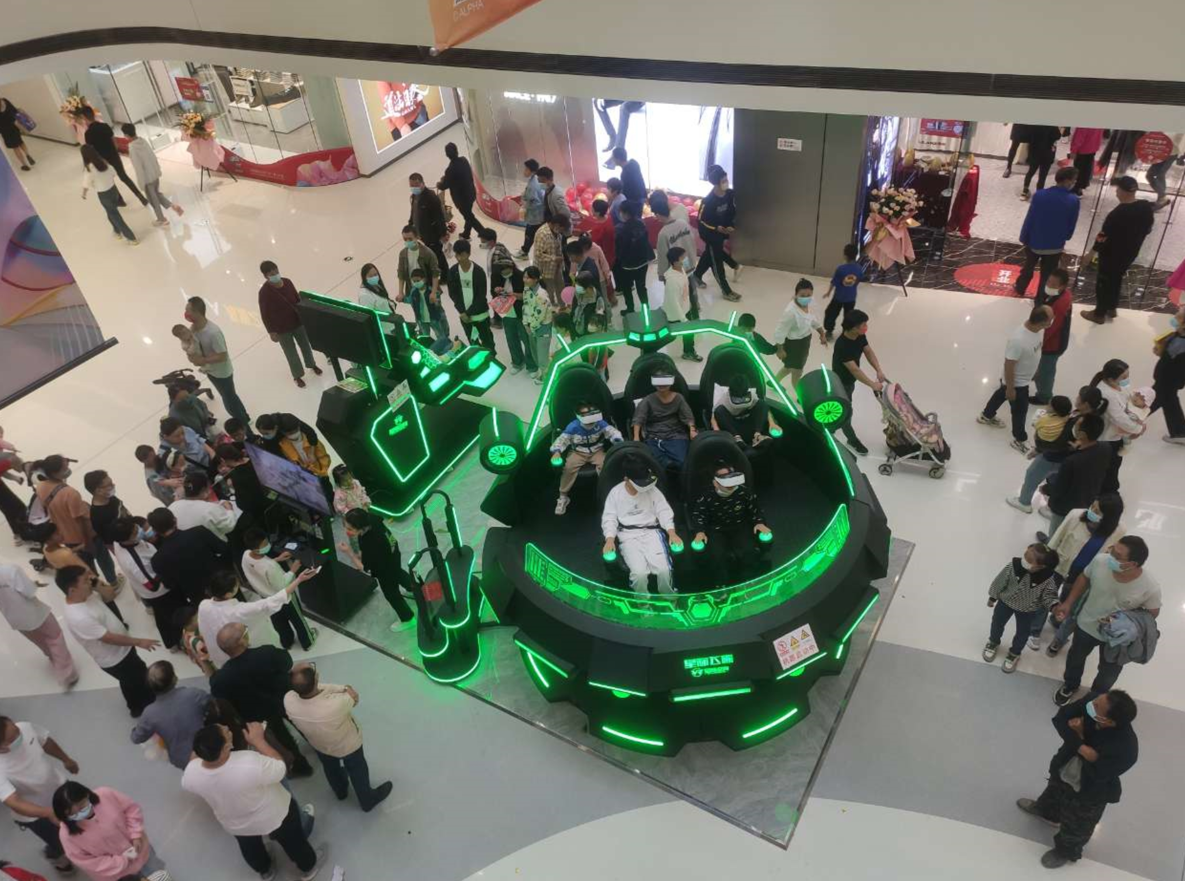 星际空间河南洛阳店火爆场景